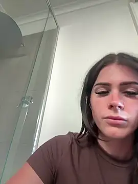 aus queen online show from February 2026 10:26:01 PM