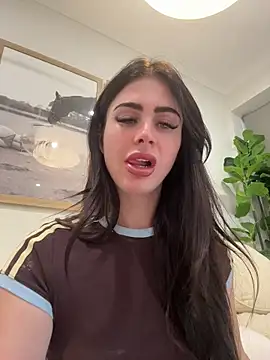 aus queen online show from June 2026 10:37:01 PM