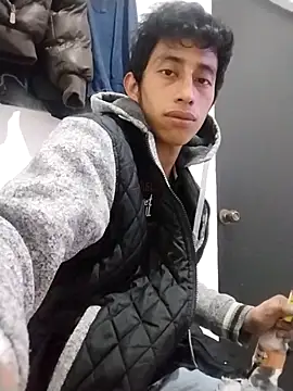 Snapshot of Flaquito_pitudo chatting on December 2024 05:23:02 AM Flaquito pitudo online show from December 2024 05:23:02 AM