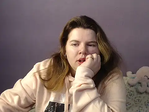 so shy online show from November 2025 07:31:02 AM