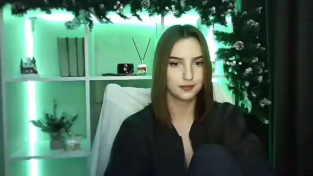 X Alisa online show from December 2024 07:33:01 PM