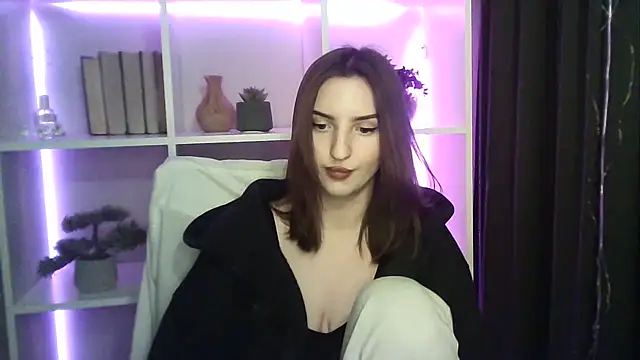 X Alisa online show from February 2025 07:17:02 PM