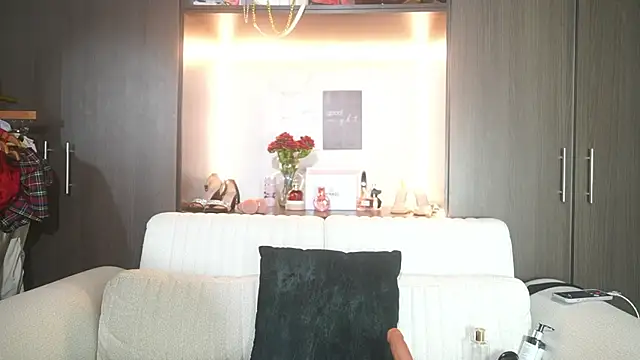 katlyn martins online show from June 2026 07:27:02 PM