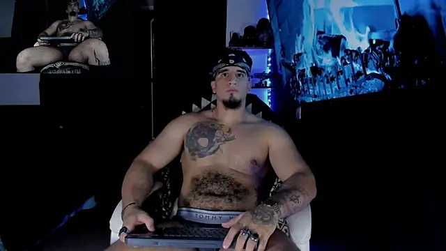 kingbear777 online show from December 2024 01:36:02 AM