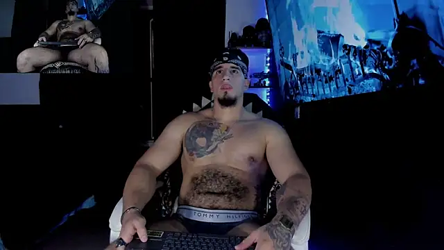 kingbear777 online show from January 2025 01:01:01 AM