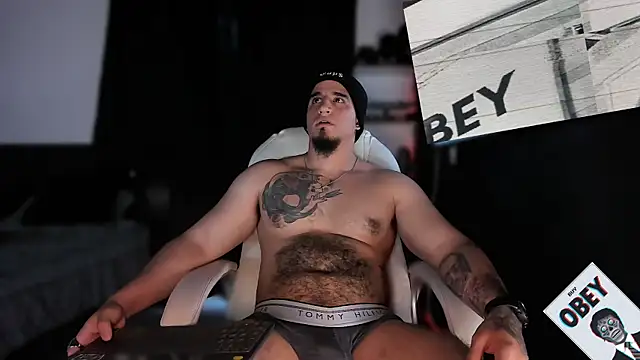 kingbear777 online show from February 2025 01:14:01 AM