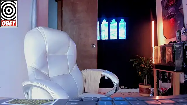 kingbear777 online show from December 2025 04:06:01 AM