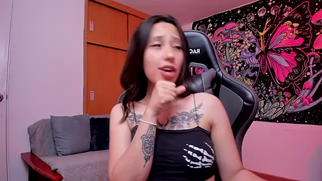 Snapshot of aciddollhell chatting on February 2026 01:50:02 AM aciddollhell online show from February 2026 01:50:02 AM