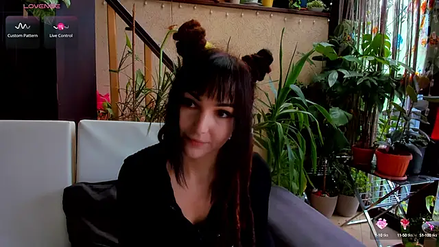 1Munique online show from September 2025 07:23:01 AM