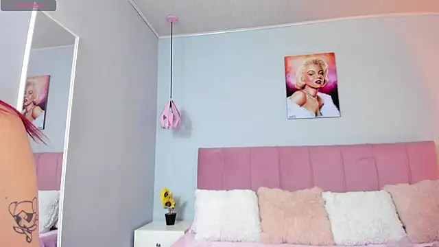 ScarletGV online show from January 2025 07:37:02 AM