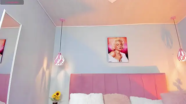 ScarletGV online show from February 2025 04:15:01 AM