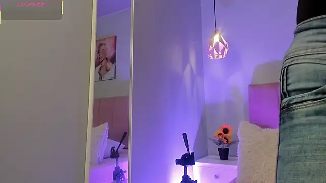 ScarletGV online show from January 2026 06:06:01 AM