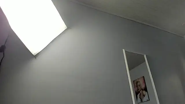 ScarletGV online show from June 2026 03:33:01 AM