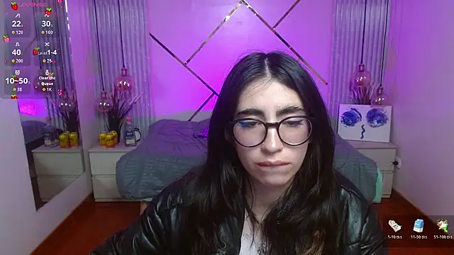 Snapshot of LenaRoses chatting on July 2026 08:02:01 PM LenaRoses online show from July 2026 08:02:01 PM
