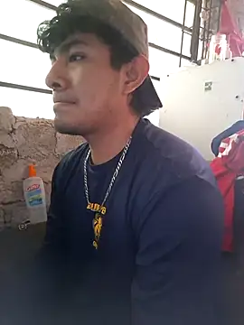 GusssHOT online show from October 2025 07:37:01 PM