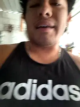 GusssHOT online show from April 2026 03:35:01 PM