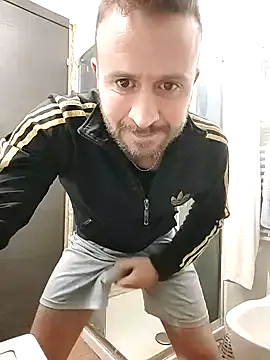 Snapshot of gilera250s chatting on January 2025 08:41:01 PM gilera250s online show from January 2025 08:41:01 PM