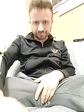 Snapshot of gilera250s chatting on February 2025 08:52:02 PM gilera250s online show from February 2025 08:52:02 PM