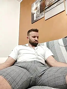 Snapshot of gilera250s chatting on February 2025 09:00:01 PM gilera250s online show from February 2025 09:00:01 PM