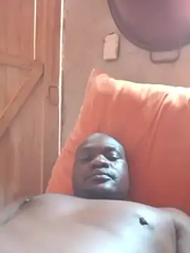 Snapshot of tonniii33 chatting on February 2026 01:16:02 PM tonniii33 online show from February 2026 01:16:02 PM