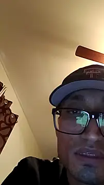 lRainbowBoy online show from February 2026 10:35:01 PM