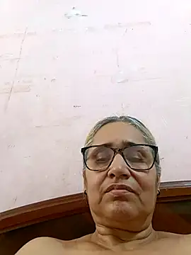 Snapshot of _candi chatting on November 2025 01:55:01 PM candi online show from November 2025 01:55:01 PM