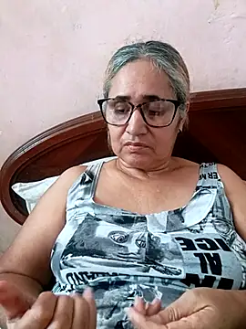 Snapshot of _candi chatting on November 2025 05:08:01 PM candi online show from November 2025 05:08:01 PM