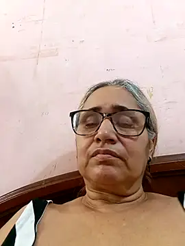 Snapshot of _candi chatting on November 2025 03:22:02 PM candi online show from November 2025 03:22:02 PM