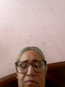 Snapshot of _candi chatting on November 2025 05:23:02 PM candi online show from November 2025 05:23:02 PM