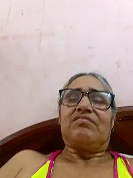 Snapshot of _candi chatting on November 2025 04:41:02 PM candi online show from November 2025 04:41:02 PM