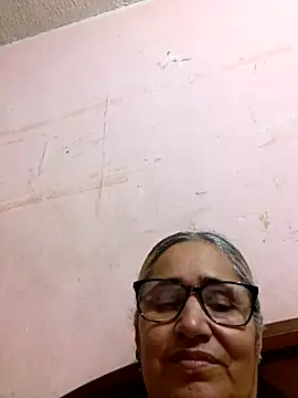 Snapshot of _candi chatting on November 2025 02:26:01 AM candi online show from November 2025 02:26:01 AM