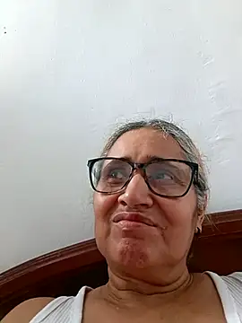 Snapshot of _candi chatting on December 2025 08:36:02 PM candi online show from December 2025 08:36:02 PM