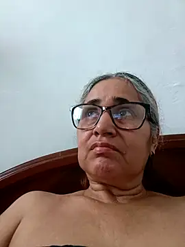 Snapshot of _candi chatting on January 2026 02:19:01 PM candi online show from January 2026 02:19:01 PM