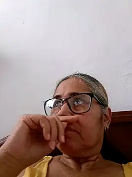 Snapshot of _candi chatting on January 2026 01:16:02 PM candi online show from January 2026 01:16:02 PM