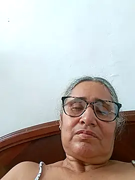 Snapshot of _candi chatting on February 2026 08:38:01 PM candi online show from February 2026 08:38:01 PM