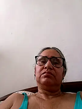 Snapshot of _candi chatting on March 2026 12:54:01 PM candi online show from March 2026 12:54:01 PM