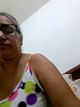 Snapshot of _candi chatting on April 2026 03:20:01 PM candi online show from April 2026 03:20:01 PM