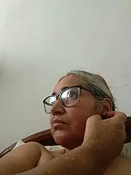 Snapshot of _candi chatting on May 2026 04:26:02 PM candi online show from May 2026 04:26:02 PM
