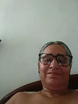 Snapshot of _candi chatting on May 2026 12:11:02 PM candi online show from May 2026 12:11:02 PM