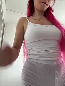 RiriRoseey online show from May 2026 07:24:02 AM