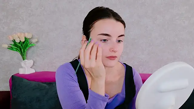 Miss Arwen online show from September 2025 03:30:02 AM