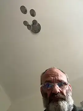 Snapshot of Shyboy817 chatting on November 2025 02:16:02 PM Shyboy817 online show from November 2025 02:16:02 PM