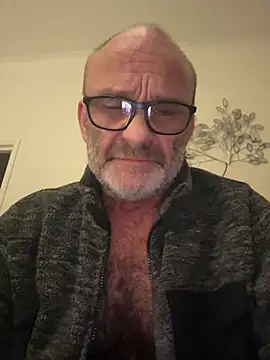 Snapshot of Shyboy817 chatting on January 2026 03:53:02 AM Shyboy817 online show from January 2026 03:53:02 AM