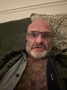 Snapshot of Shyboy817 chatting on February 2026 04:31:01 AM Shyboy817 online show from February 2026 04:31:01 AM