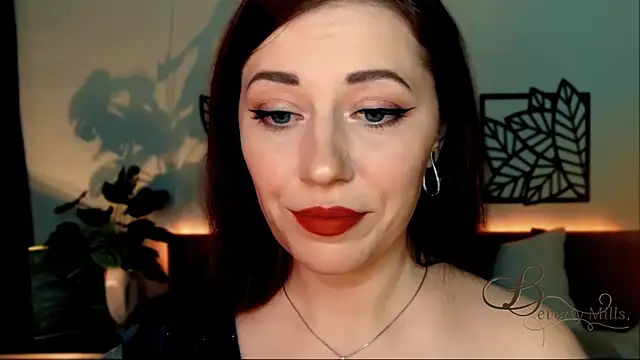 MissBeverlyMills online show from December 2024 09:43:02 AM