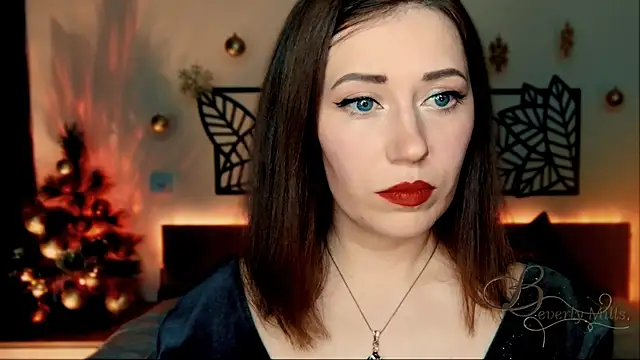 MissBeverlyMills online show from December 2024 06:01:02 PM