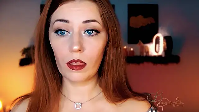 Snapshot of MissBeverlyMills chatting on November 2025 02:53:02 AM MissBeverlyMills online show from November 2025 02:53:02 AM