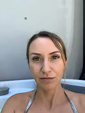 HerrinAnja online show from July 2026 12:12:01 PM