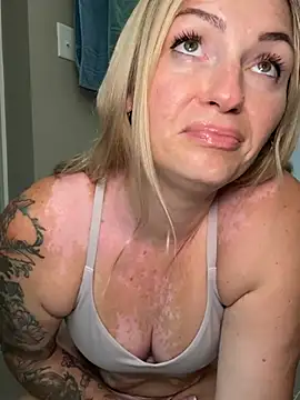 MaggieMayI89 online show from July 2026 06:12:01 PM