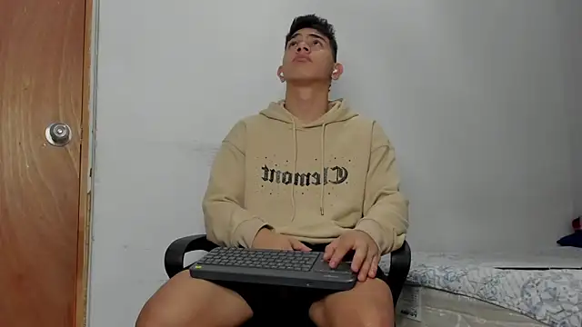 andrew rose  online show from March 2026 03:34:01 PM